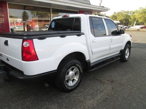 Used 2003 Ford Explorer Sport Trac XLT image 12