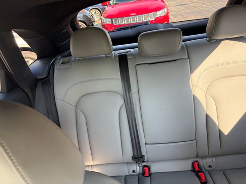 Used 2018 Audi Q3 2.0T Premium Plus w/ Premium Plus Package image 16