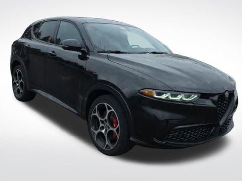 Used 2024 Alfa Romeo Tonale Veloce image 2