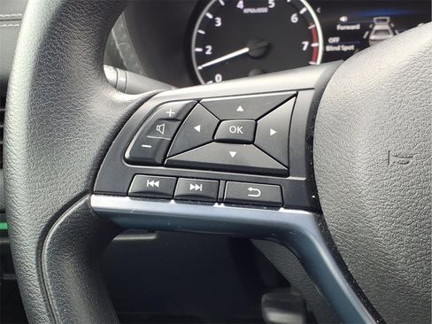 Used 2024 Nissan Sentra SV image 24