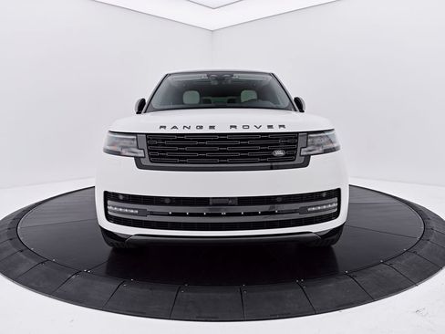 Used 2025 Land Rover Range Rover Long Wheelbase SE AWD/4WD image 17