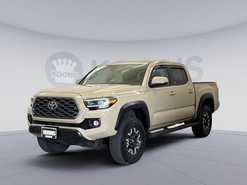 Used 2020 Toyota Tacoma TRD Off-Road AWD/4WD image 4