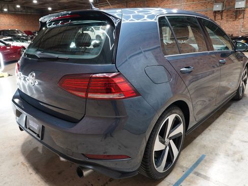 Used 2018 Volkswagen GTI SE FWD image 18