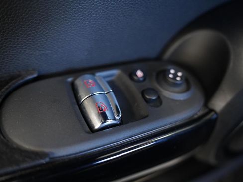 Used 2023 MINI Cooper SE image 27