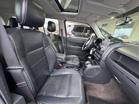 Used 2015 Jeep Patriot High Altitude image 15