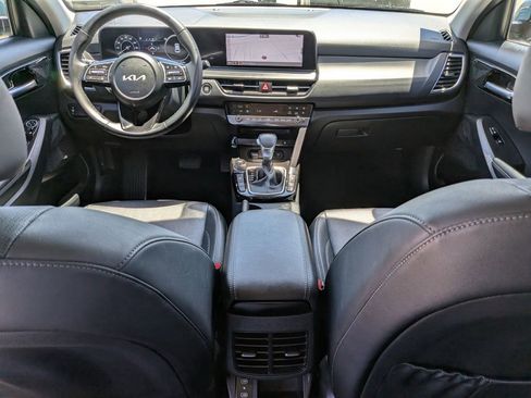 Certified 2025 Kia Seltos EX FWD image 14