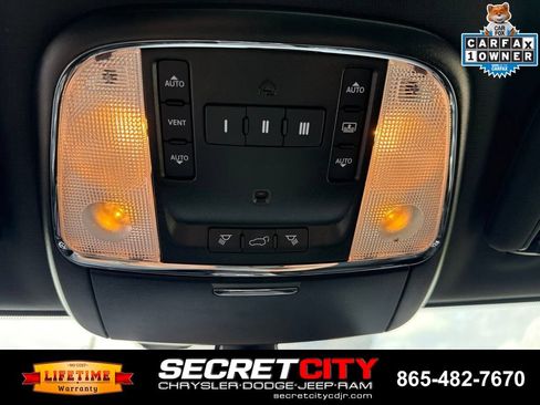 Used 2021 Jeep Grand Cherokee Trailhawk w/ Trailhawk Luxury Group AWD/4WD image 41