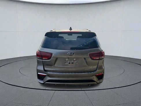 Used 2019 Kia Sorento SX image 4