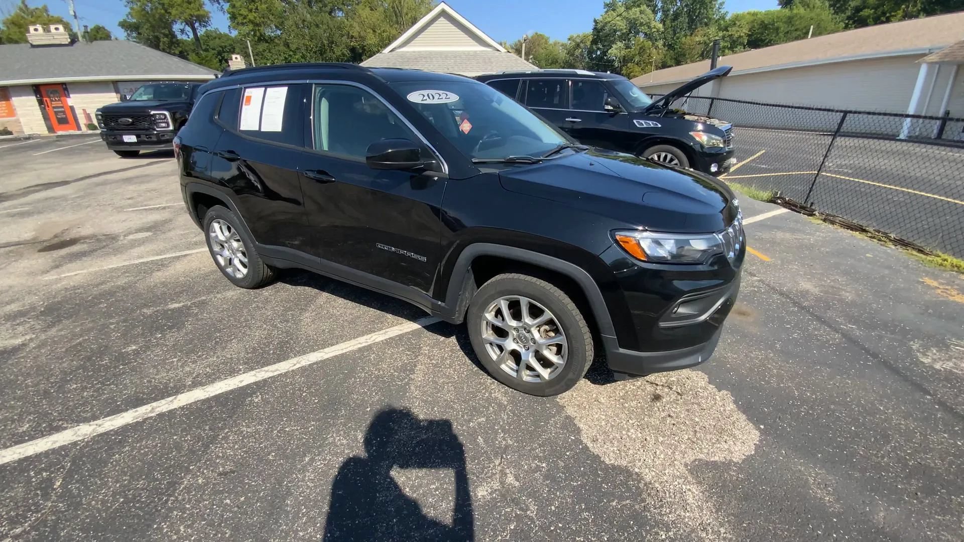 Used 2022 Jeep Compass Latitude AWD/4WD image 2
