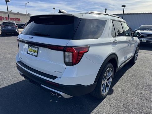 Used 2025 Ford Explorer Platinum w/ Ultimate Package image 3