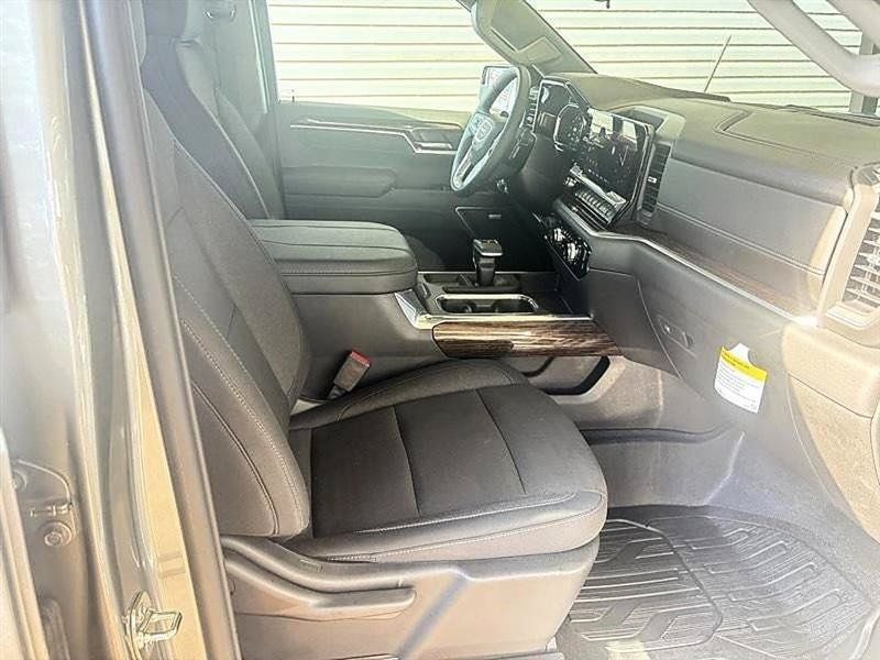 Used 2026 GMC Sierra 1500 Elevation w/ Preferred Package AWD/4WD image 13