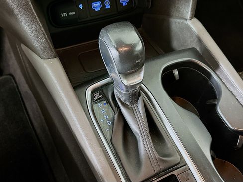 Used 2020 Hyundai Santa Fe SEL w/ Convenience Package FWD image 23