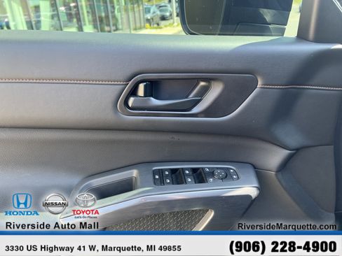 Used 2023 Nissan Pathfinder Rock Creek AWD/4WD image 23