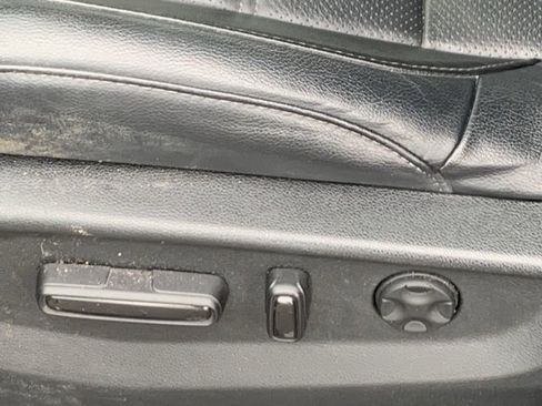 Used 2020 Honda CR-V Touring image 6