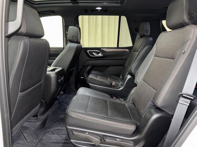 Used 2022 Chevrolet Tahoe High Country AWD/4WD image 18