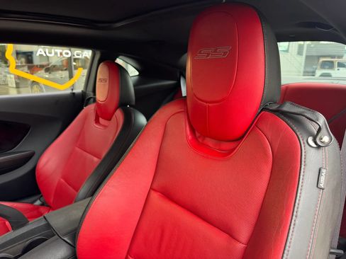 Used 2015 Chevrolet Camaro SS w/ Commemorative Special Edition RWD image 15
