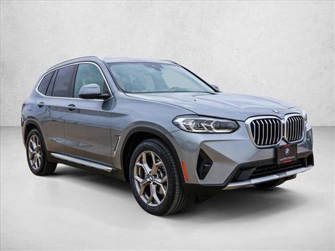 Used 2023 BMW X3 xDrive30i w/ Premium Package image 3