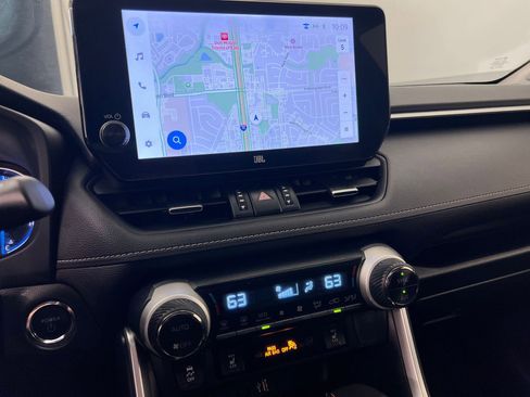 Used 2023 Toyota RAV4 XLE Premium image 27