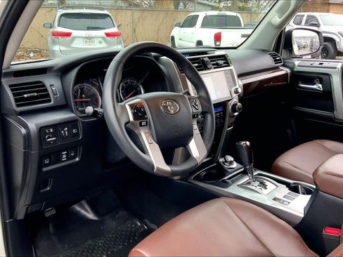 Used 2022 Toyota 4Runner Limited image 18