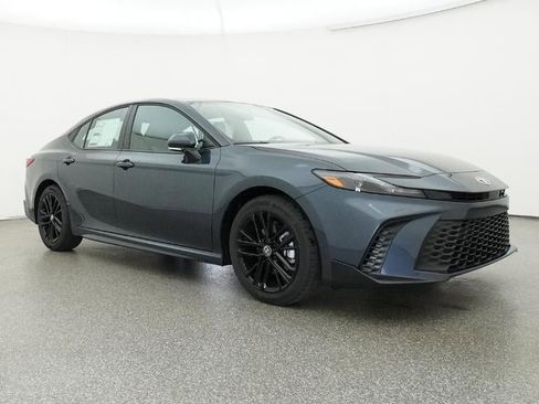 New 2026 Toyota Camry SE image 29