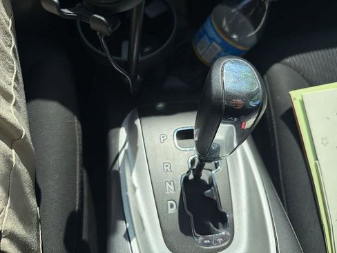 Used 2019 Dodge Journey SE w/ Connectivity Group FWD image 17