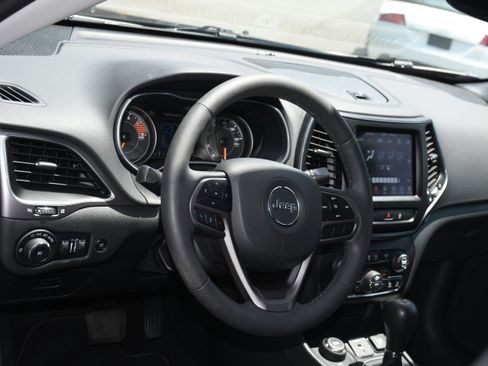 Used 2022 Jeep Cherokee Latitude Lux AWD/4WD image 8