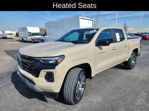 Used 2023 Chevrolet Colorado Z71 w/ Z71 Convenience Package 2 image 3