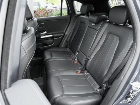 Used 2021 Mercedes-Benz GLA 250 4MATIC image 19