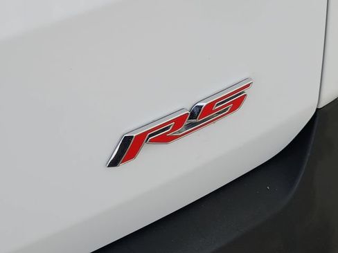 Used 2022 Chevrolet Traverse RS FWD image 10