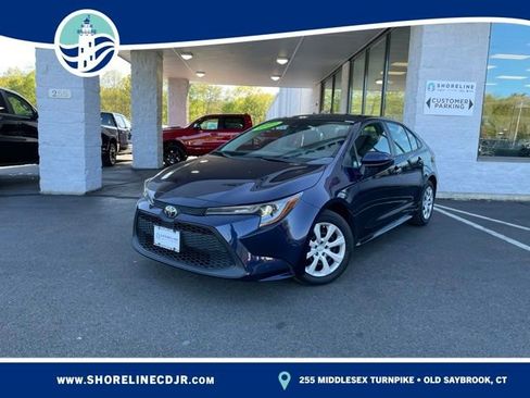 Used 2022 Toyota Corolla LE w/ Carpet Mat Package (TMS) FWD image 1