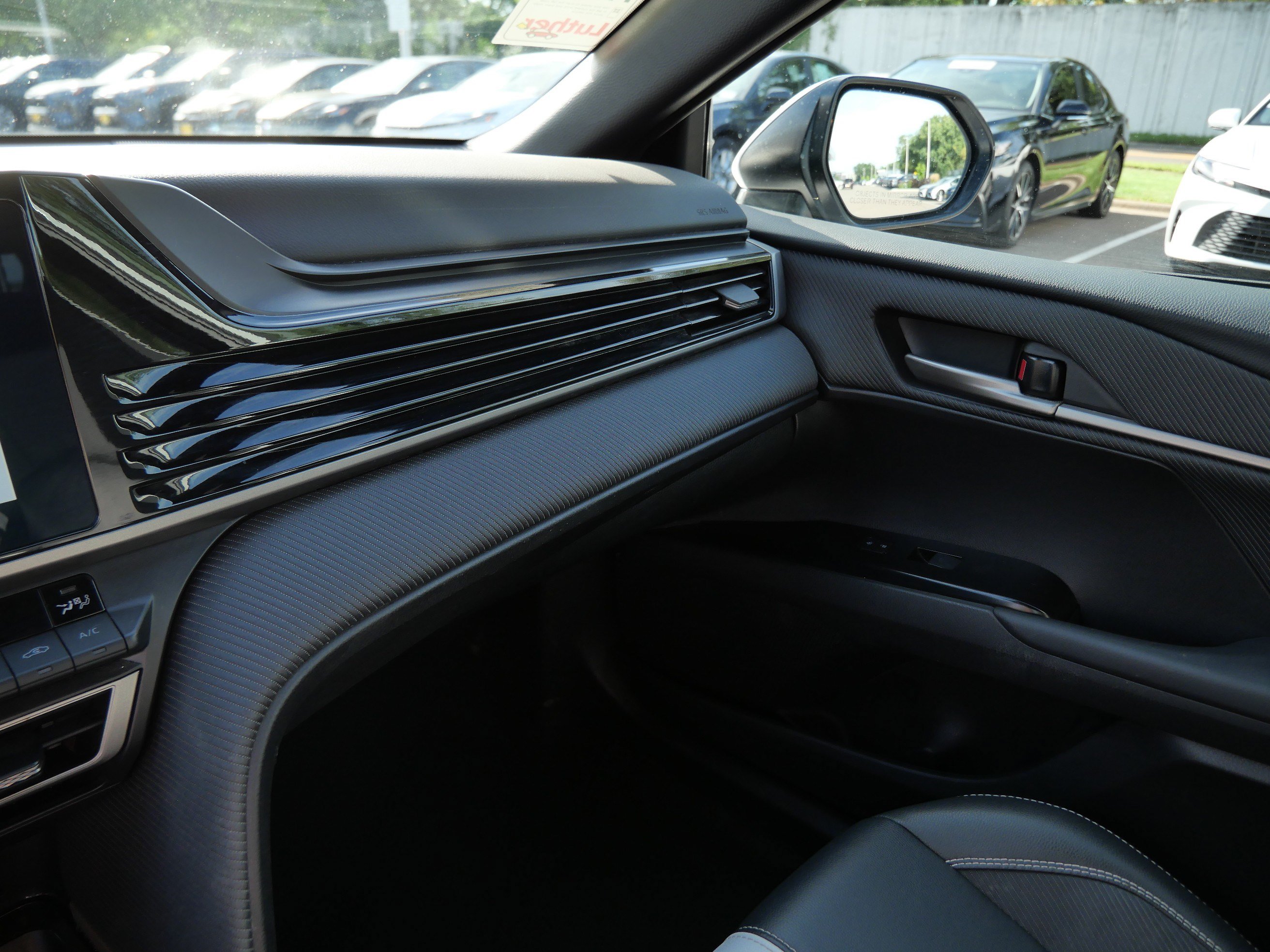 Certified 2025 Toyota Camry SE FWD image 23