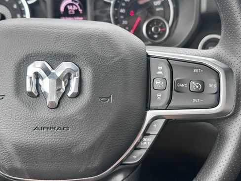 New 2026 RAM 1500 Express AWD/4WD image 21