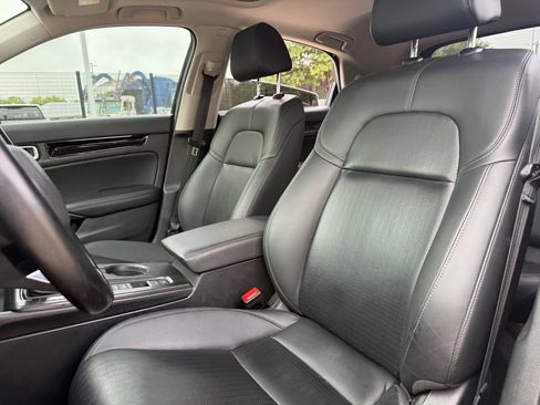 Used 2024 Honda Civic EX-L image 11