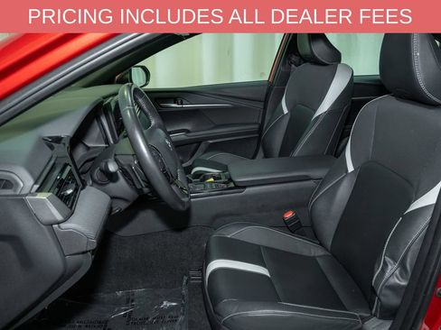 Used 2025 Toyota Camry SE FWD image 10