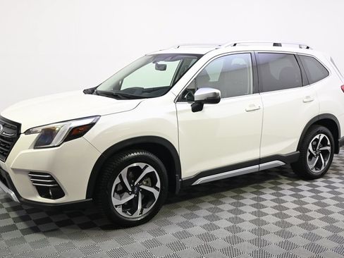 Certified 2023 Subaru Forester Touring AWD/4WD image 2