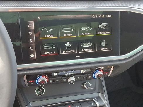 Used 2025 Audi Q3 2.0T Premium w/ Convenience Package image 8