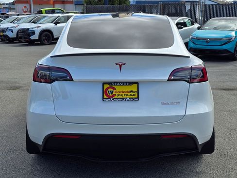 Used 2023 Tesla Model Y Performance image 31