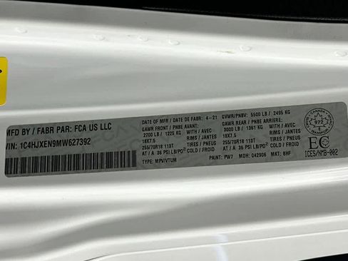 Used 2021 Jeep Wrangler Unlimited Sahara AWD/4WD image 22