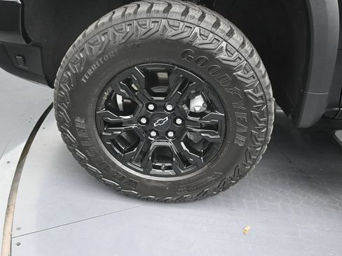 Used 2026 Chevrolet Silverado 1500 ZR2 AWD/4WD image 9