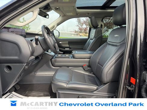 Used 2025 Ford Expedition Platinum AWD/4WD image 61