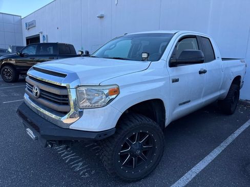 Used 2014 Toyota Tundra SR5 w/ TRD Off Road Package AWD/4WD image 2