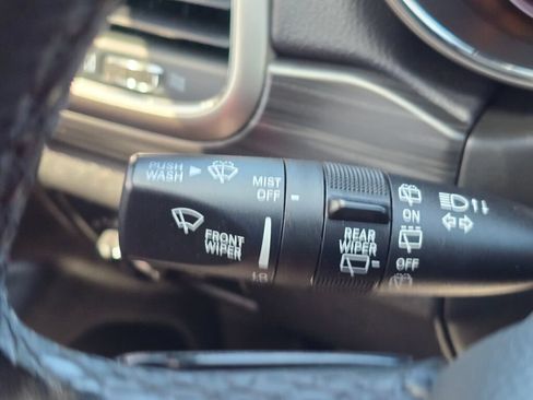 Used 2022 Jeep Grand Cherokee Laredo X AWD/4WD image 28