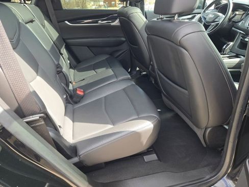 Used 2020 Cadillac XT5 Premium Luxury image 11