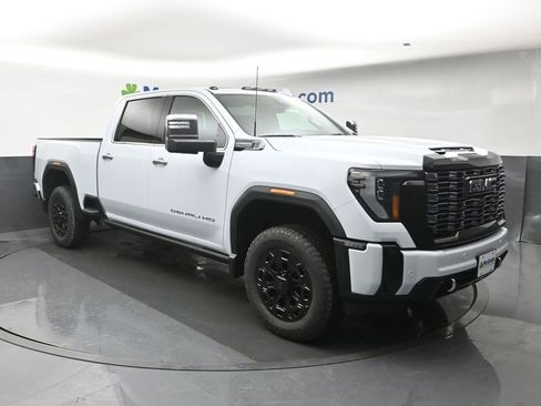 New 2026 GMC Sierra 2500 Denali Ultimate w/ Max Trailering Package AWD/4WD image 2