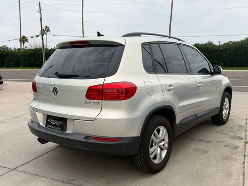 Used 2015 Volkswagen Tiguan S image 12