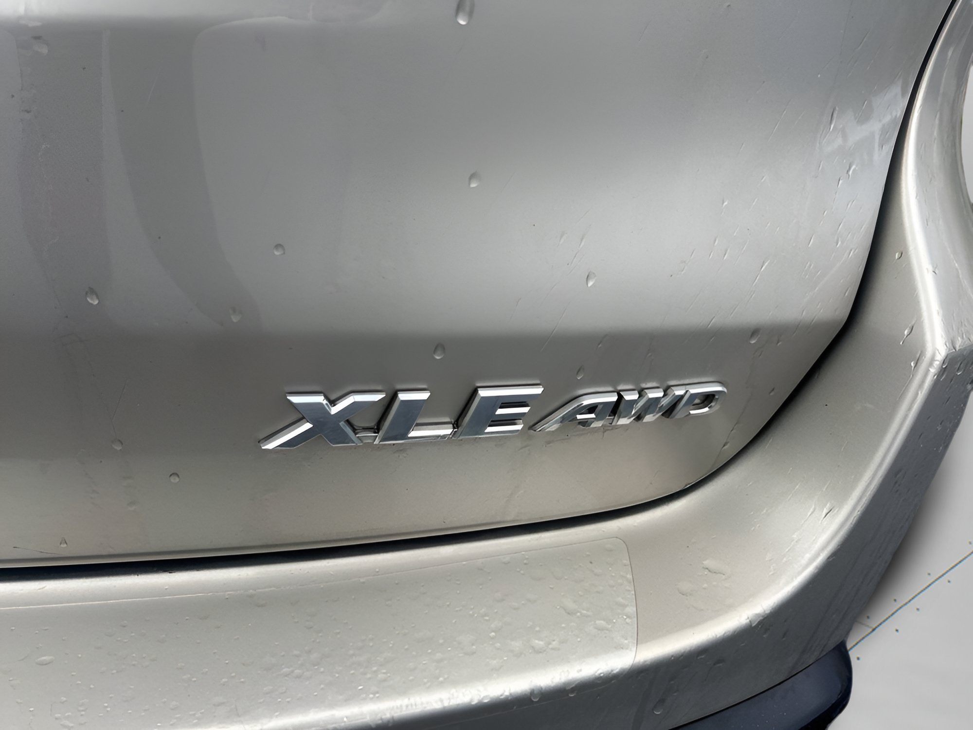 Used 2016 Toyota Highlander XLE AWD/4WD image 8
