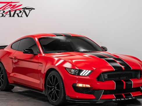Used 2016 Ford Mustang Shelby GT350 w/ Track Package image 7