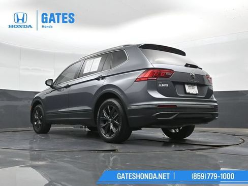 Used 2024 Volkswagen Tiguan SE FWD image 47