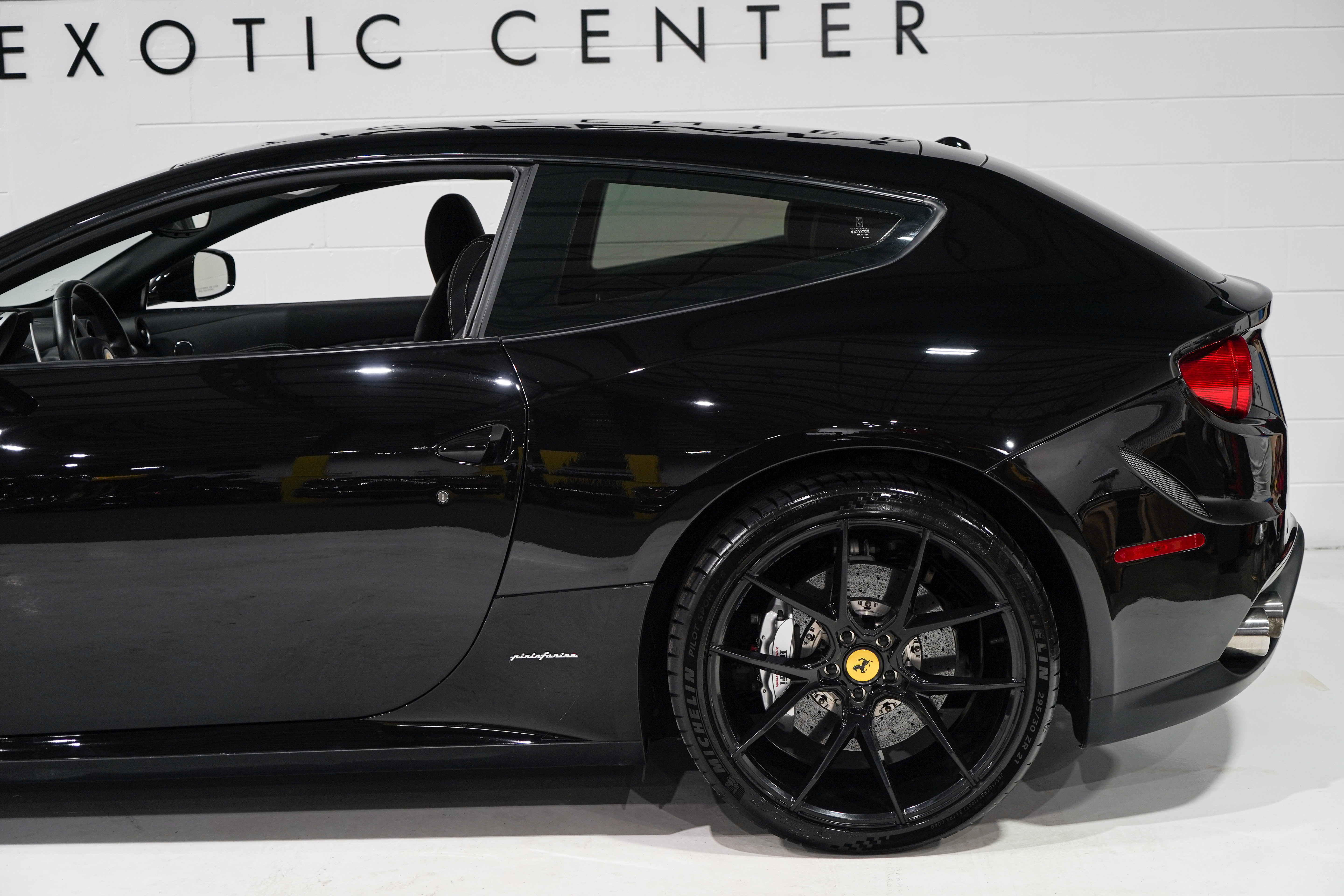 Used 2014 Ferrari FF AWD/4WD image 32