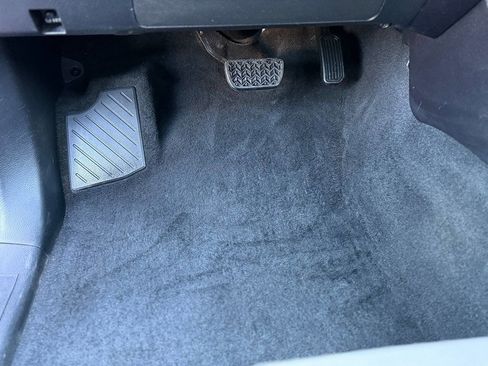 Used 2016 Toyota Tacoma TRD Sport image 9